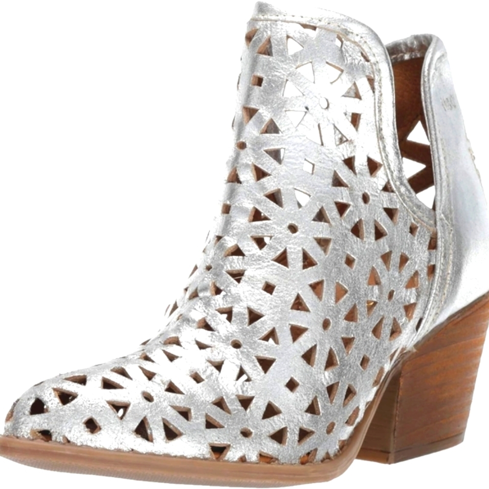 Anthropologie Musse & Cloud Athena Metalic Ankle Boots‎ Size 7